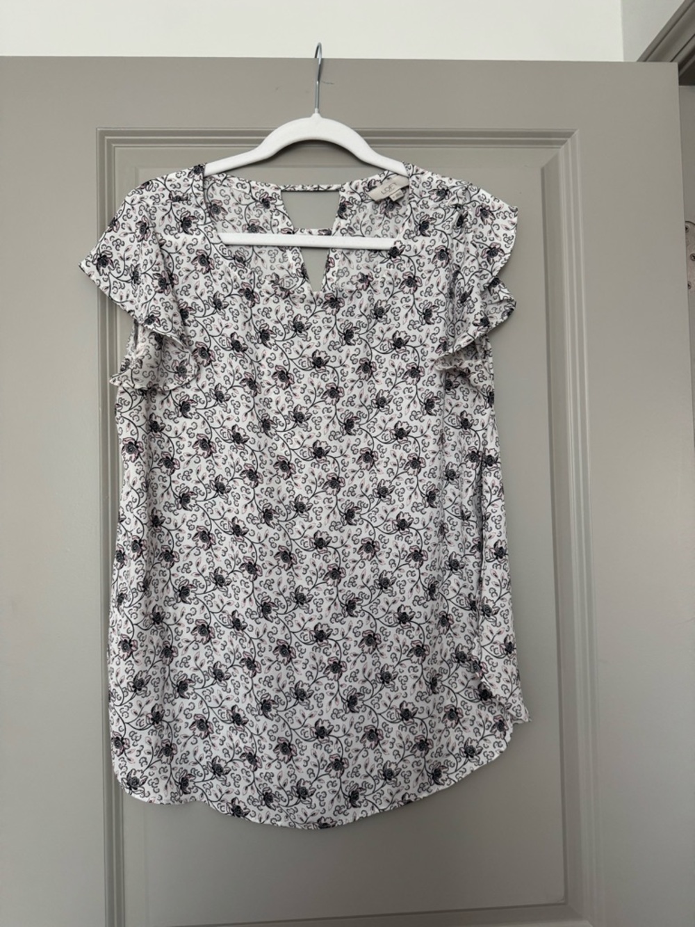 LOFT White Floral Print Ruffle Sleeve Blouse